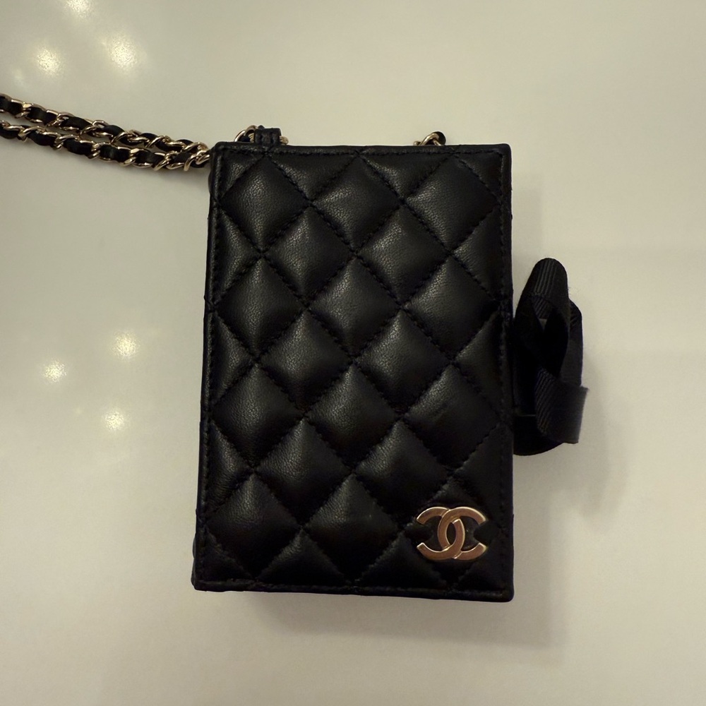 Chanel Black Quilted Leather Card Holder